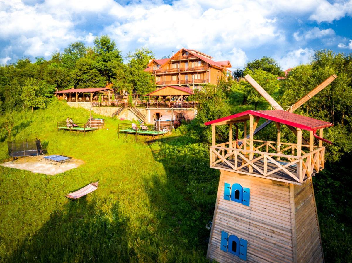 Pensiunea La Maria Hotel Poenari Bagian luar foto