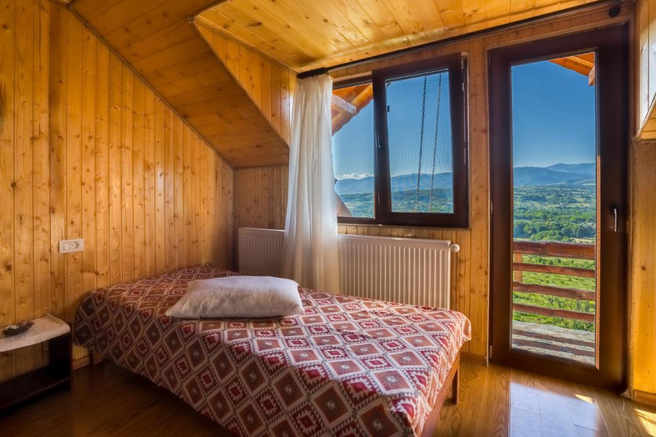 Pensiunea La Maria Hotel Poenari Bagian luar foto