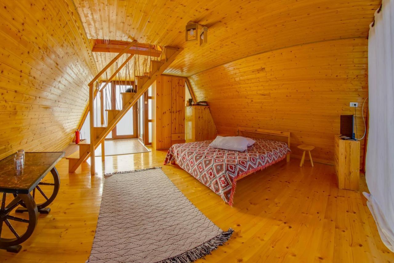 Pensiunea La Maria Hotel Poenari Bagian luar foto