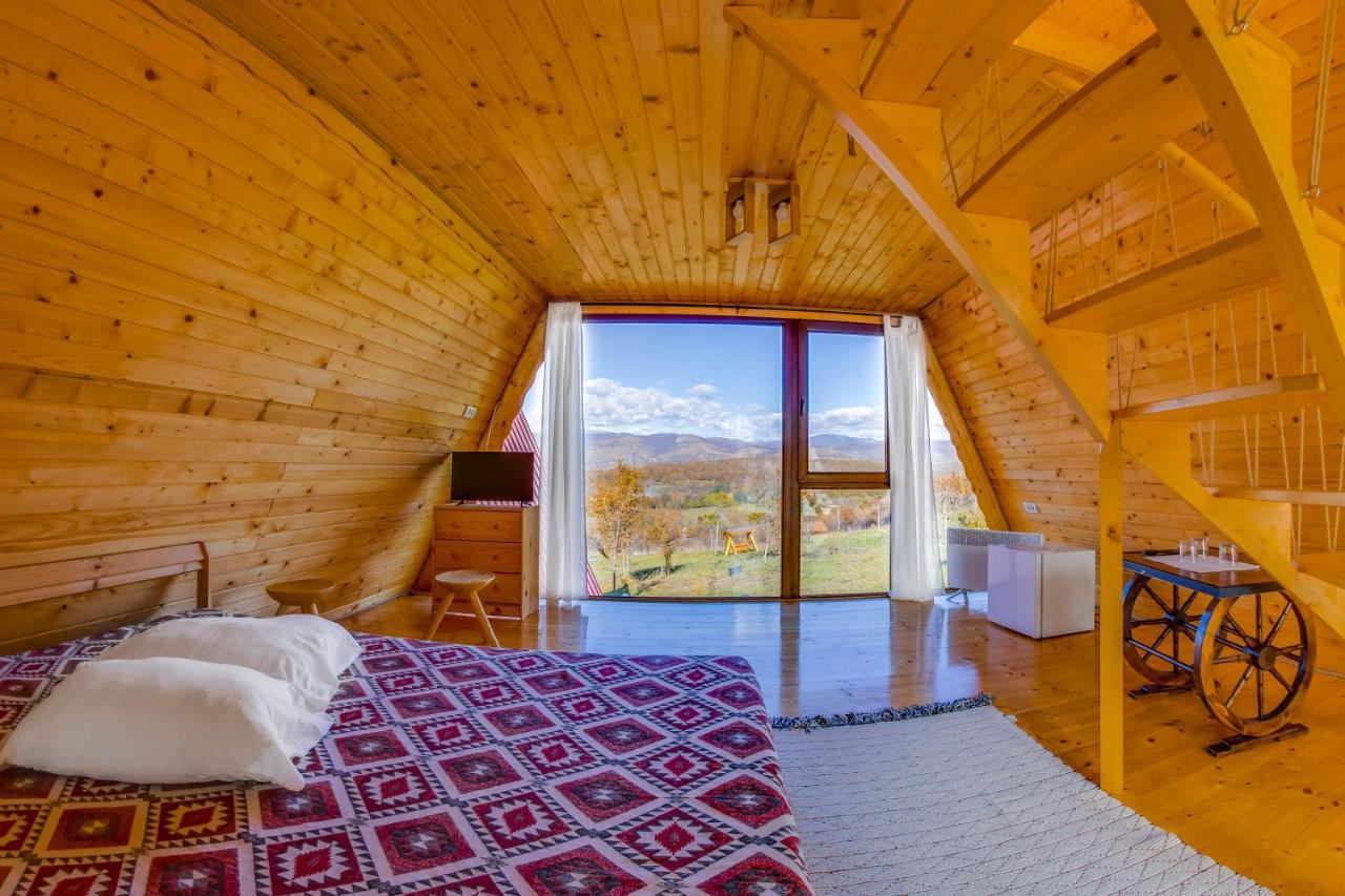 Pensiunea La Maria Hotel Poenari Bagian luar foto