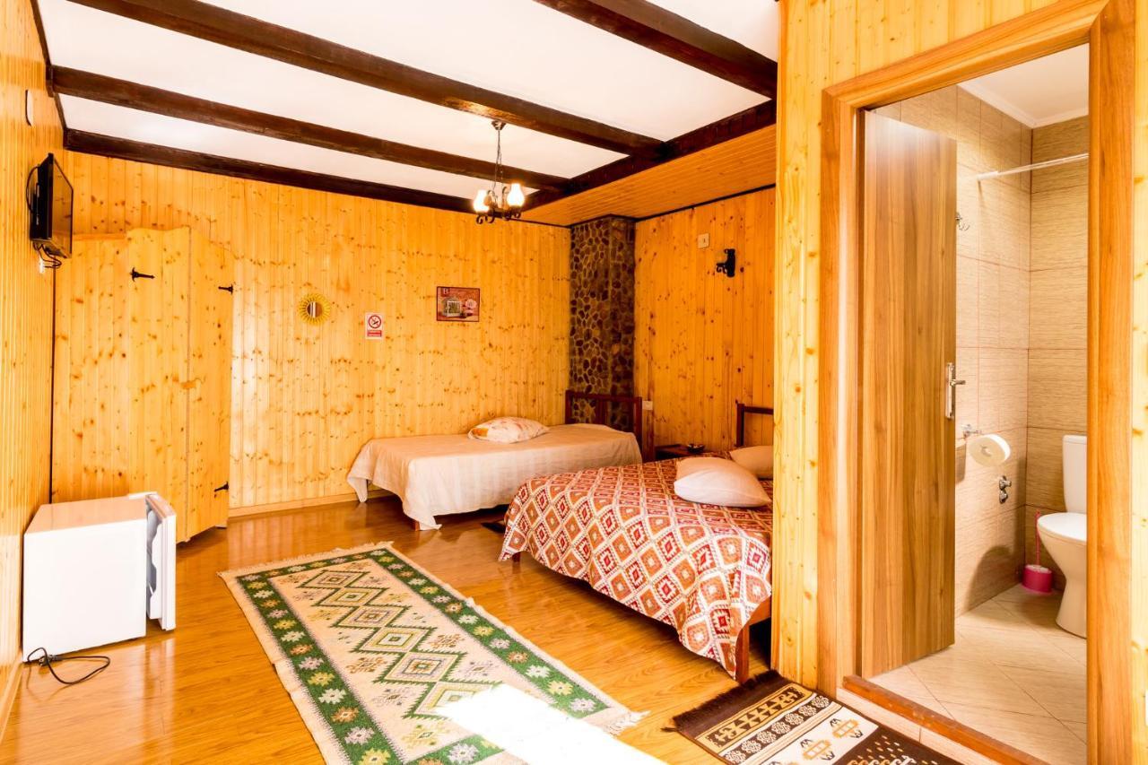 Pensiunea La Maria Hotel Poenari Bagian luar foto