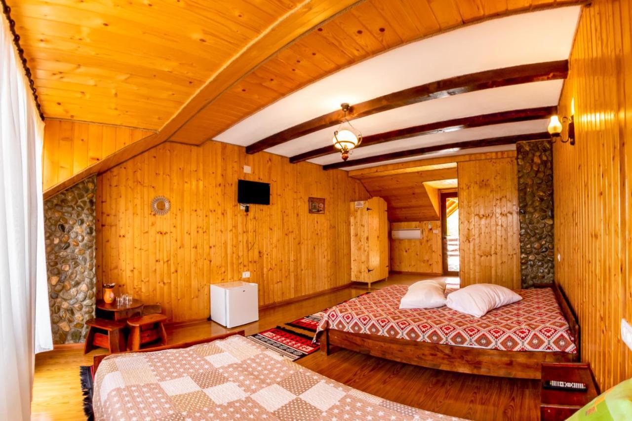 Pensiunea La Maria Hotel Poenari Bagian luar foto