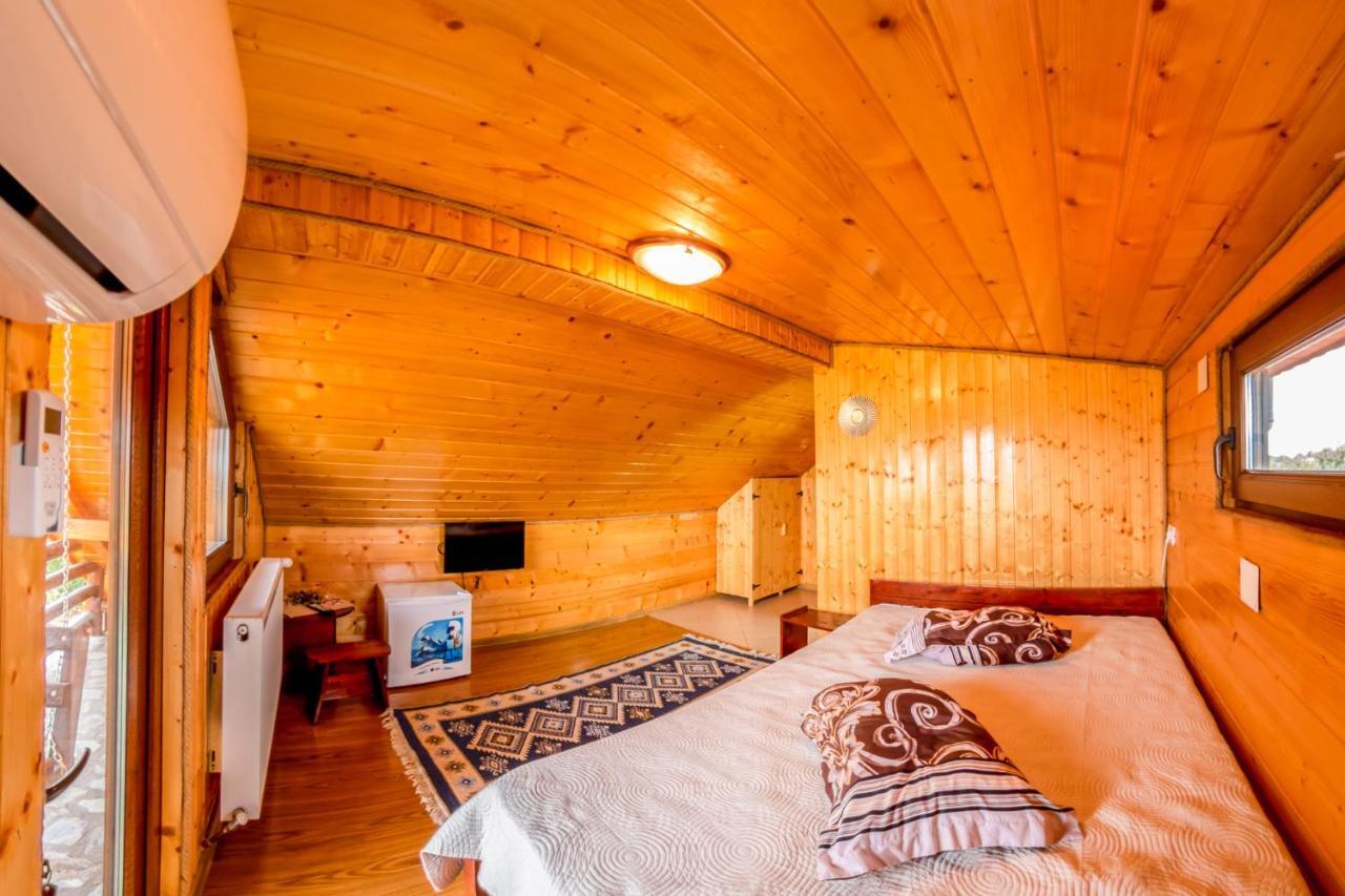 Pensiunea La Maria Hotel Poenari Bagian luar foto